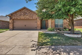 Building Photo - 10901 Irish Glen Trail