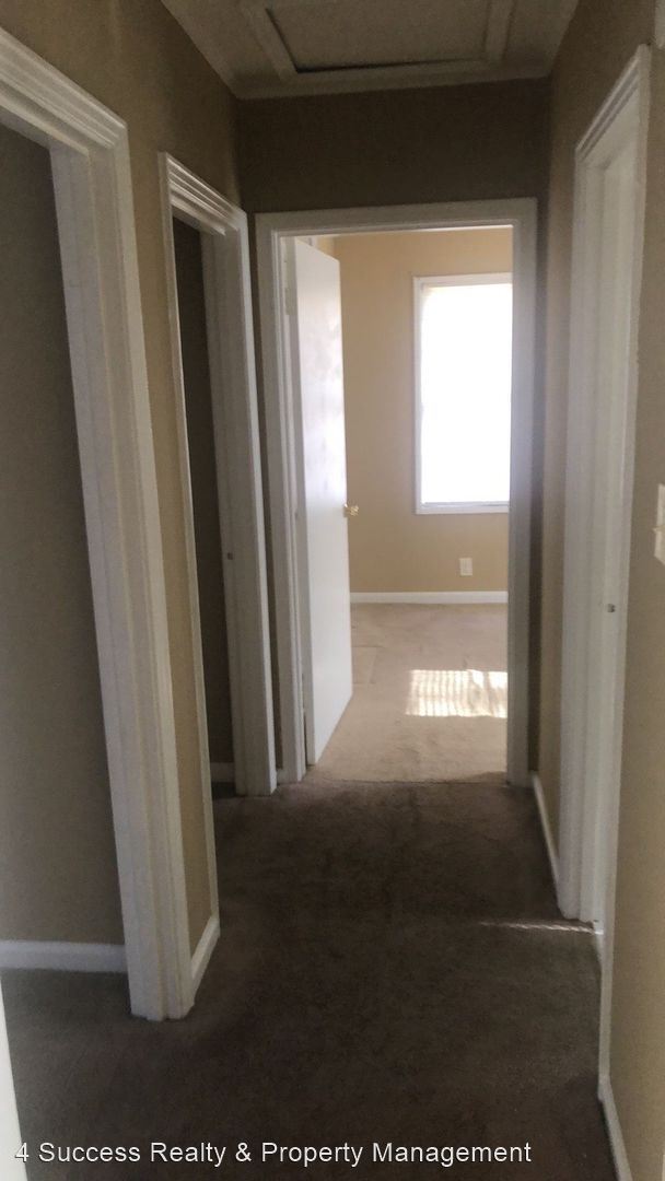 Building Photo - 3 br, 1 bath House - 1349 Ashville Dr.