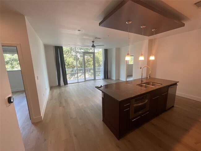 Foto del edificio - 1600 Barton Springs Rd