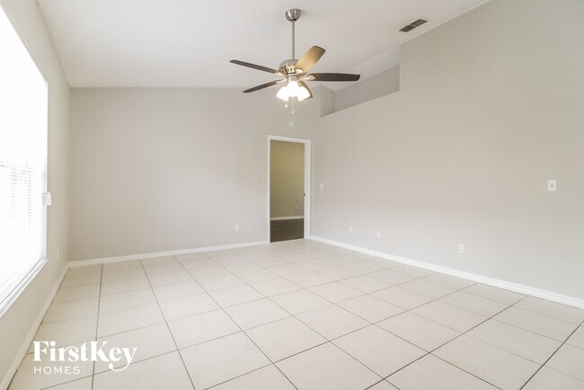 Building Photo - 7587 Groveoak Dr