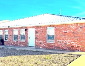 Building Photo - 129 Townsgate Plaza