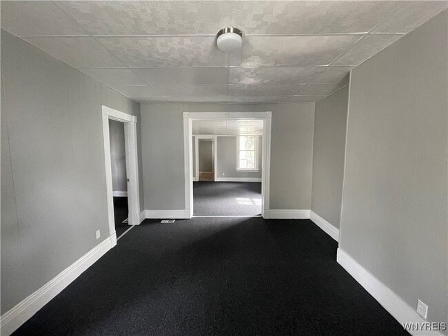 Building Photo - 200 Mackinaw St