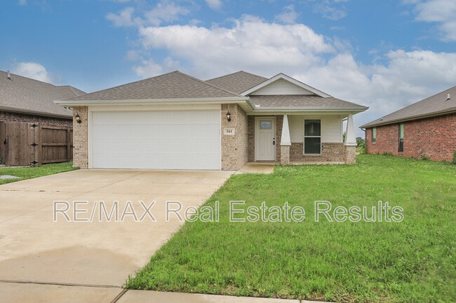 Photo - 501 NW 59th Ave House