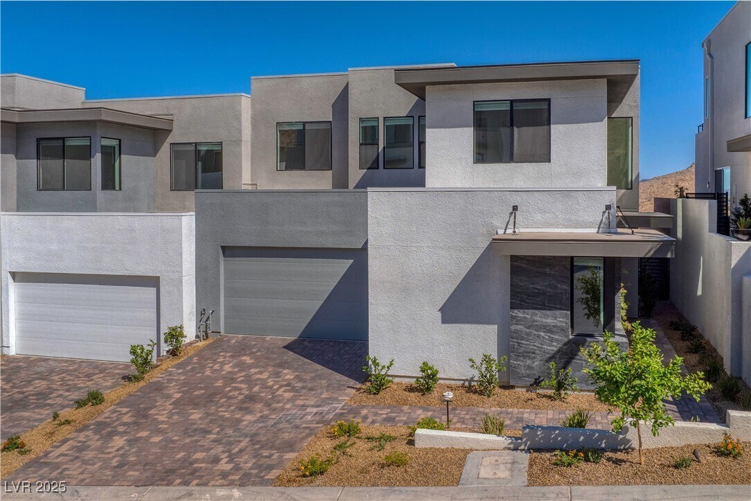 Foto principal - 5186 Meraki Ave