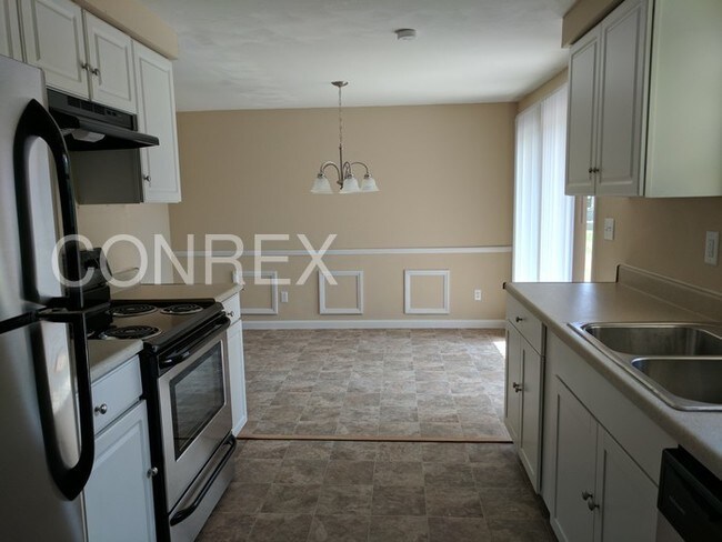 Foto del edificio - 7119 Troy Manor Rd