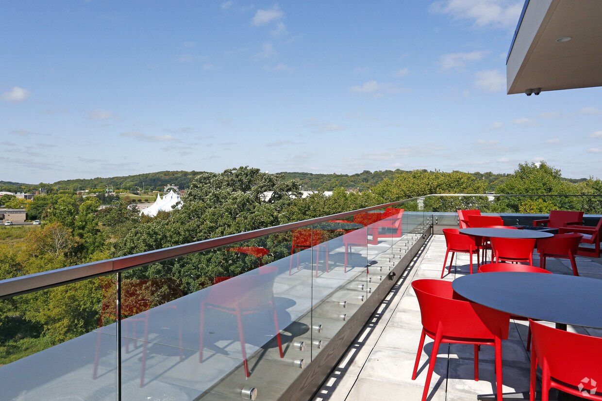 Red44 Apartments Rochester, MN