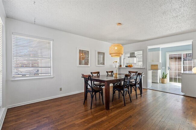 Foto del edificio - 2105 Columbia Cove