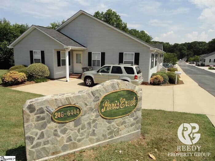 Primary Photo - GORGEOUS 2 bed 2 bath ready now!