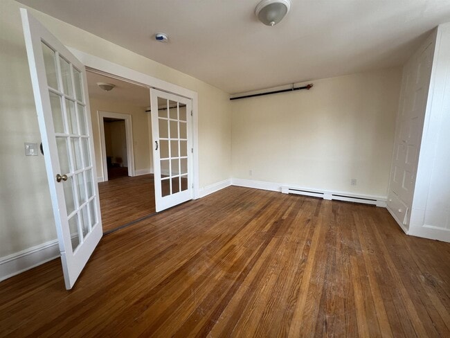 Building Photo - 24 E Pleasant Ave