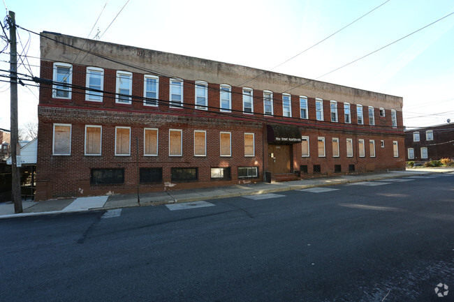 Building Photo - Pine Street Apartments