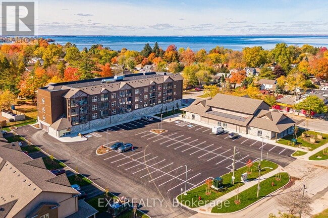 Photo du bâtiment - 110 Grew Blvd