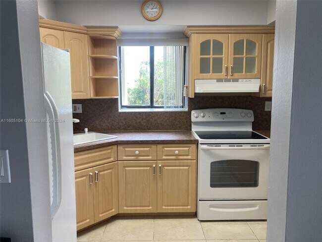 Foto del edificio - 5701 W 25th Ct