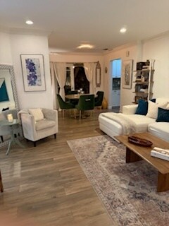 Foto del edificio - 928 NE 18th Ct