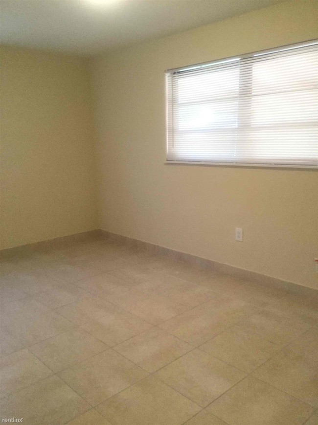 Building Photo - 5 br, 3 bath House - 2839 Oklahoma St