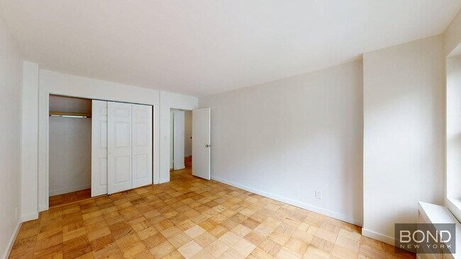 Foto del edificio - 236 E 36th St