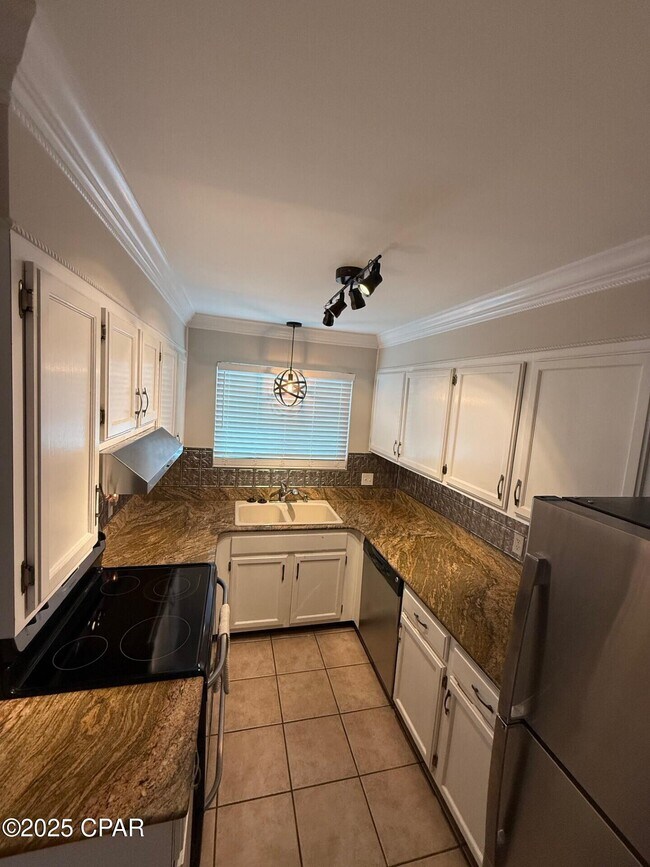 Foto del edificio - 1025 W 19th St