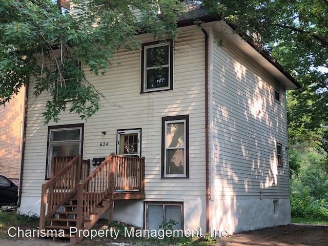Primary Photo - 624 W 15th St