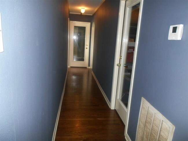 Foto del edificio - 2202 Strawberry Rd