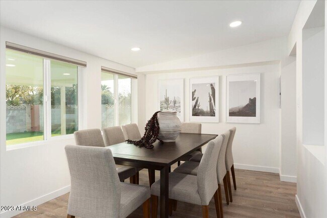 Foto del edificio - 4429 E Glenrosa Ave