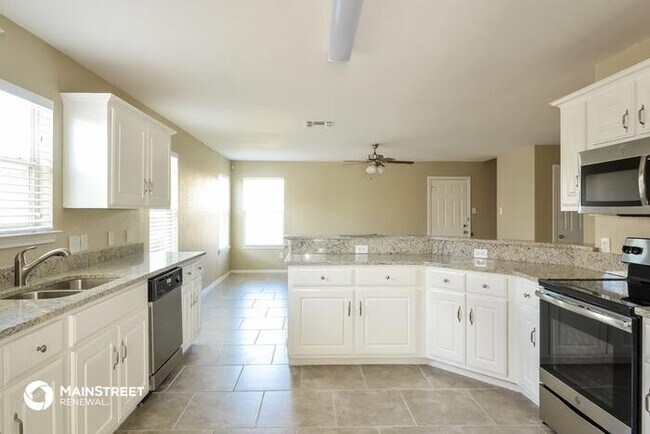 Building Photo - 5518 Butch Cyn, San Antonio, TX 78252