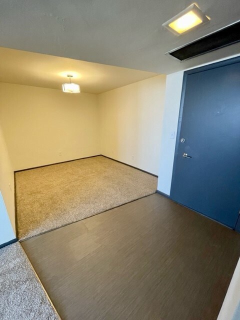 Foto del edificio - Shorewood East Apartments