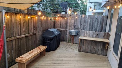 Building Photo - 2821 Sherwin St