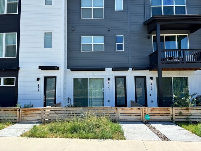 Building Photo - 2474 W 167th Ln