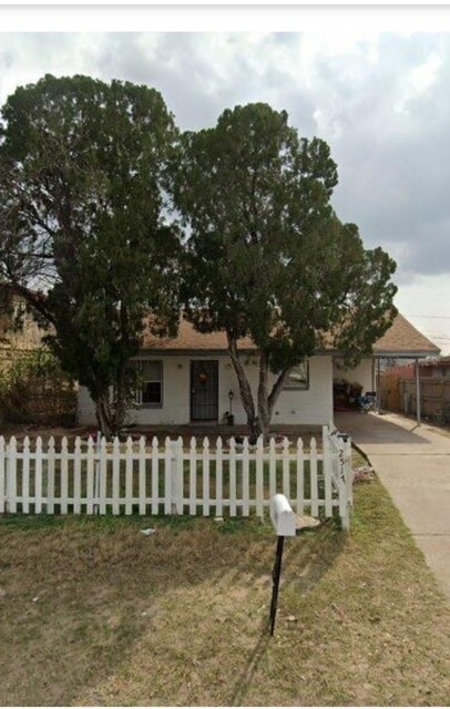 Building Photo - 2517 Lindberg Ave