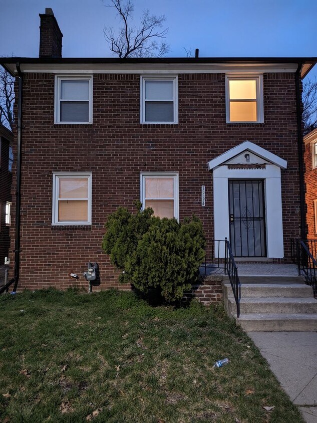 16594 Sorrento Ave, Detroit, MI 48235 House Rental in Detroit, MI