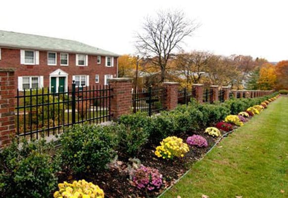 Building Photo - Bradford Arms Apartments