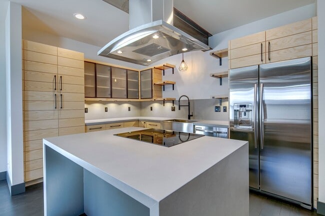 Foto del edificio - Four S Properties - 445 SW 6th St