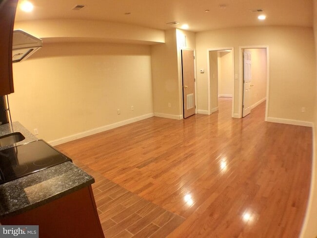 Photo - 1241 Vine St Townhome