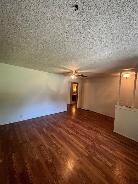 Foto del edificio - 1205 W Oak St