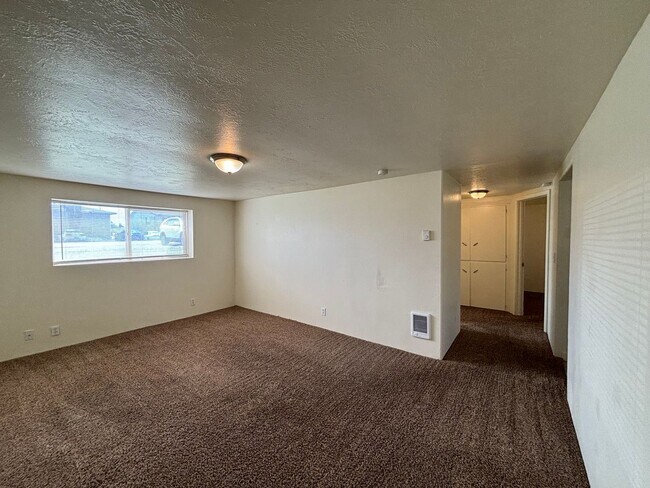 Building Photo - 120 Adams # 1-4