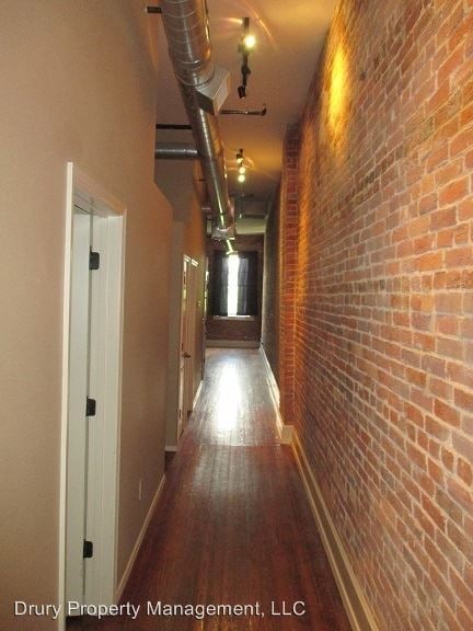 Building Photo - 302 N Boonville Ave