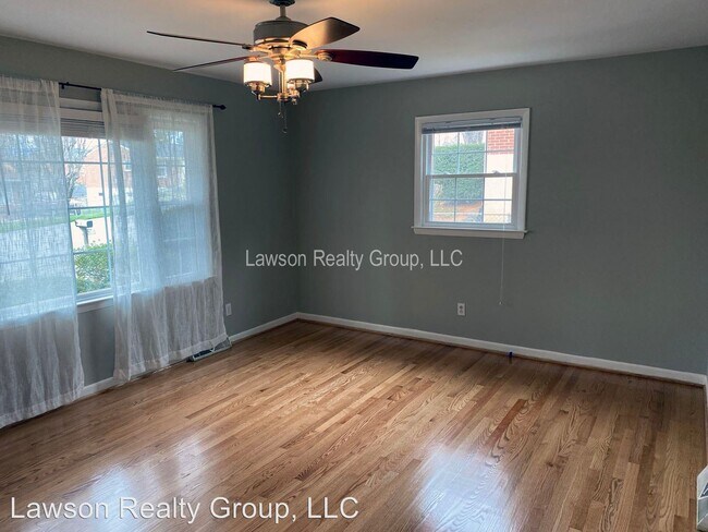 Building Photo - 3 br, 1.5 bath House - 918 Ingleside Lane