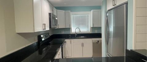 Foto del edificio - 3120 Beach Blvd S