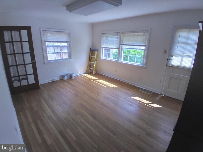 Foto del edificio - 1407 N Vernon St