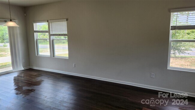Building Photo - 14320 Choate Cir