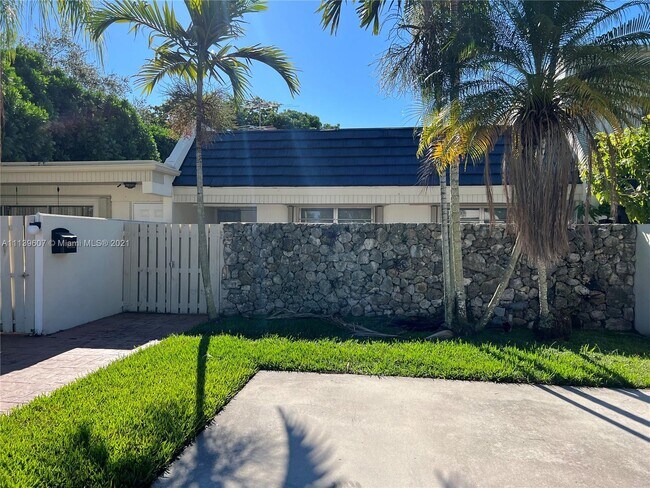Building Photo - 8102 SW 81st Ter