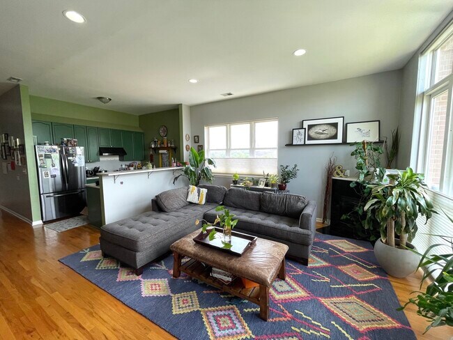 Foto del edificio - 6225 S Kenwood Ave