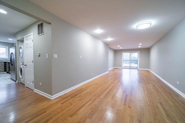 302 - Living/Dining Room - 8350 Kimball Ave