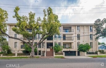 Building Photo - 1011 N Stoneman Ave