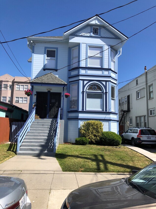 Primary Photo - 1430 7th Ave