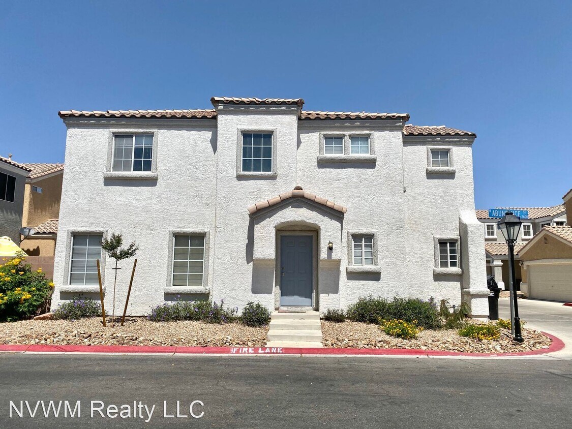 Foto principal - 4 br, 2.5 bath House - 2608 Commitment Ct
