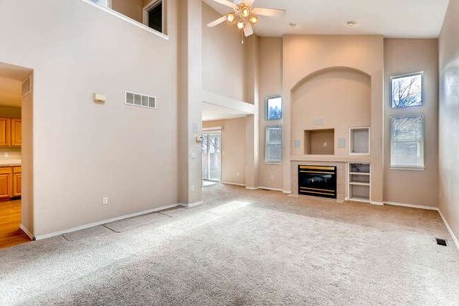 Building Photo - 1345 Carnation Circle