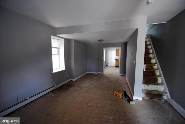 Foto del edificio - 350 E Broad St