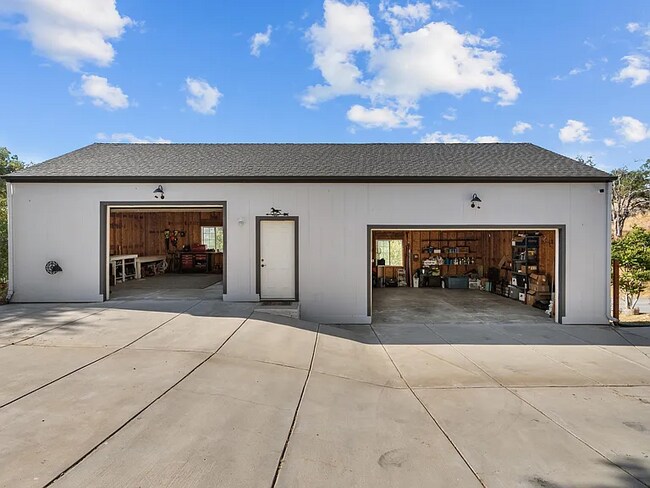 Foto del edificio - 29900 San Joaquin Dr
