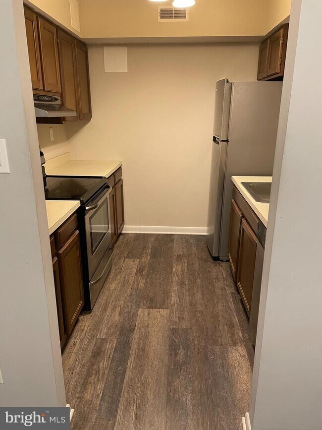 Foto del edificio - 4933 Oxford Ct