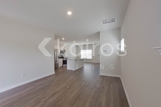 Foto del edificio - 2401 Banyan Cir